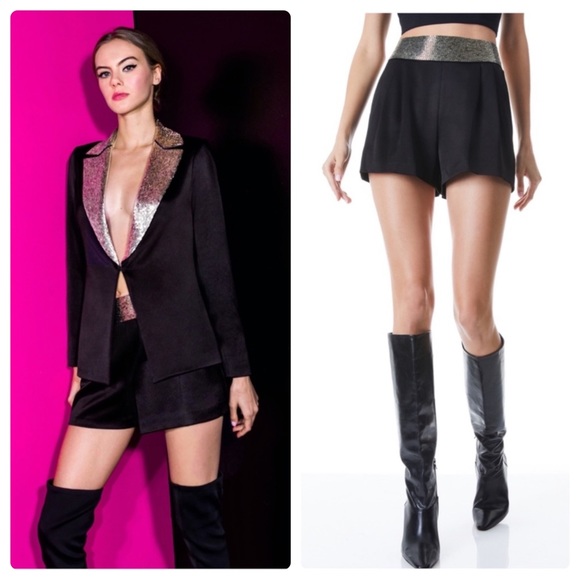 ALICE + OLIVIA Conry Embellished Waist Short - Picture 2 of 12